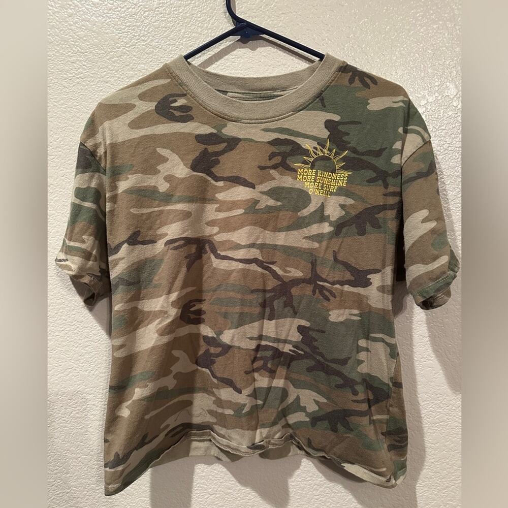 O’Neil Camouflage Green More Kindness More Sunshine More Surf Sun Tee sz L